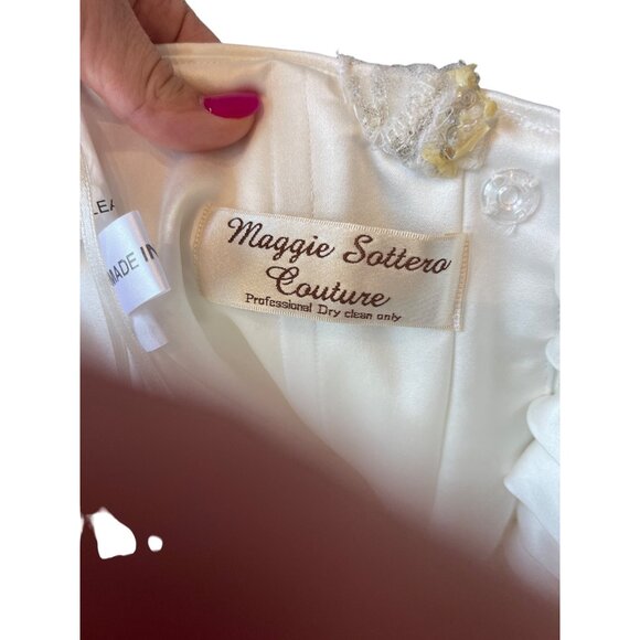 Maggie Sottero Couture Felicity A-Line Sweetheart Neckline Corset Lace-Up Size 6 - Picture 6 of 16